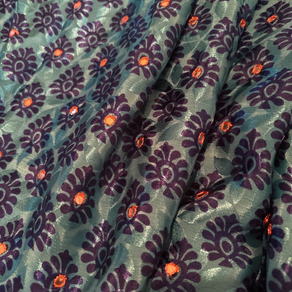 🆕 Printed Saree - Picture 2 of 5